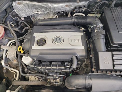 Used 2016 Volkswagen Tiguan S FWD image 30