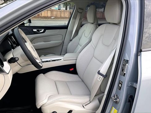 New 2026 Volvo XC60 B5 Ultra w/ Protection Package Premier image 11