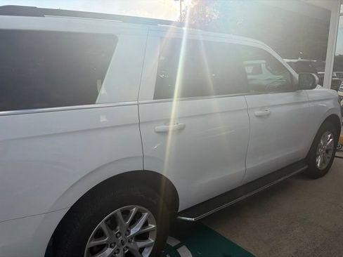 Used 2021 Ford Expedition XLT AWD/4WD image 14