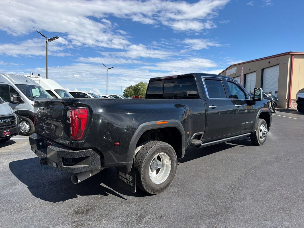 Used 2022 GMC Sierra 3500 Denali AWD/4WD image 7