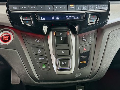 Used 2025 Honda Odyssey Sport-L image 23