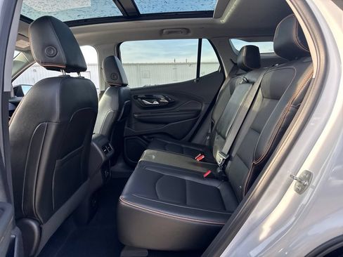 Used 2024 GMC Terrain AT4 w/ Tech Package AWD/4WD image 14