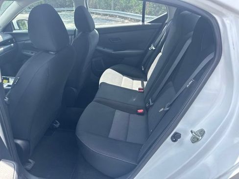Used 2024 Nissan Sentra SV FWD image 7
