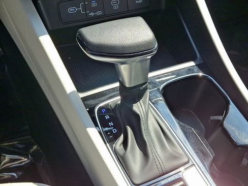 Used 2025 Hyundai Tucson SE image 17