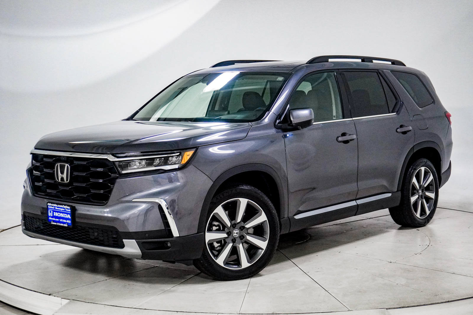 Certified 2025 Honda Pilot Elite image 1