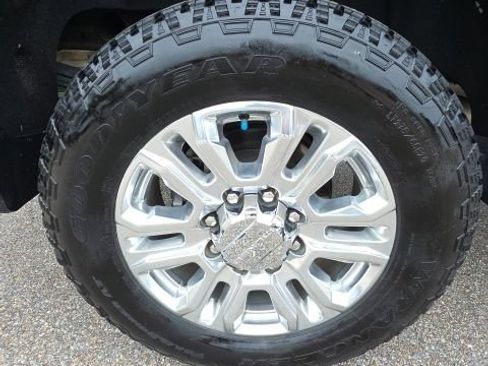 Used 2021 GMC Sierra 2500 Denali w/ Denali Ultimate Package AWD/4WD image 16