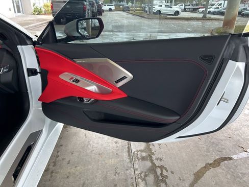 Used 2021 Chevrolet Corvette Stingray Preferred Cpe w/ Chrome Exterior Badge Package image 27