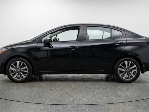 Used 2025 Nissan Versa SV image 5