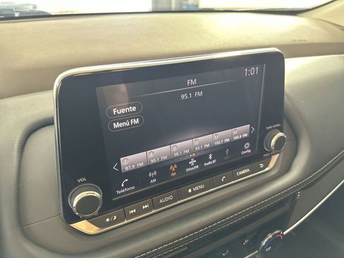 Used 2021 Nissan Rogue S FWD image 16