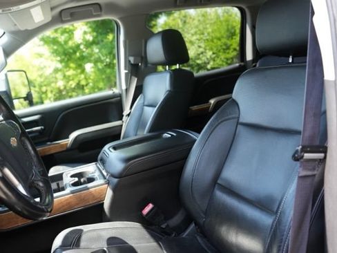 Used 2015 Chevrolet Silverado 2500 LTZ w/ Duramax Plus Package AWD/4WD image 21
