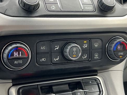 Used 2023 GMC Acadia SLT w/ Technology Package image 24