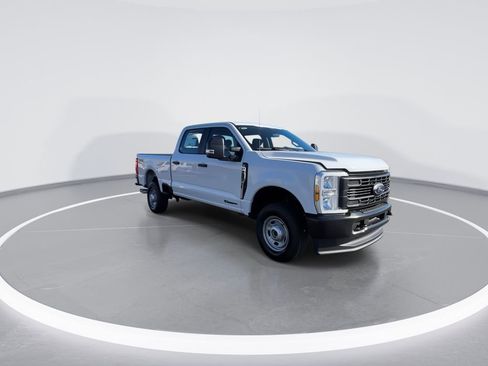 New 2026 Ford F350 XL image 2