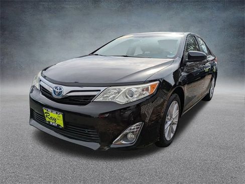 Used 2012 Toyota Camry XLE w/ Leather Pkg image 8