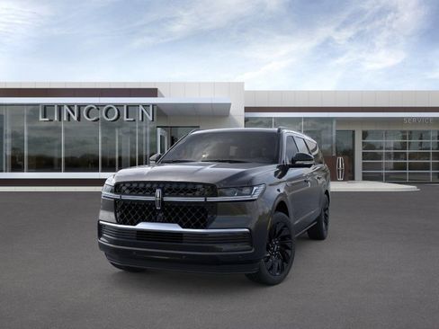 New 2026 Lincoln Navigator L Reserve AWD/4WD image 2
