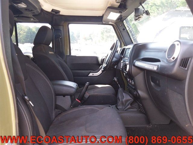 Used 2013 Jeep Wrangler Unlimited Sahara w/ Dual Top Group AWD/4WD image 13
