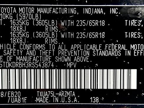 Certified 2024 Toyota Highlander XLE image 28