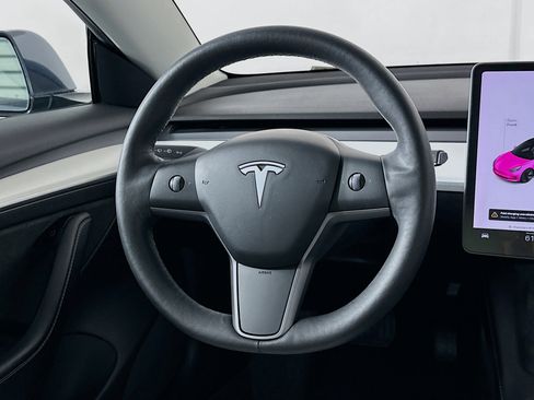 Used 2021 Tesla Model 3 Standard Range Plus RWD image 17