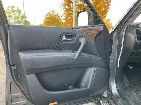 Used 2017 INFINITI QX80 4WD w/ Driver Assistance Package image 20