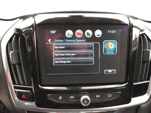 Used 2019 Chevrolet Traverse LT w/ LPO, Floor Liner Package AWD/4WD image 22