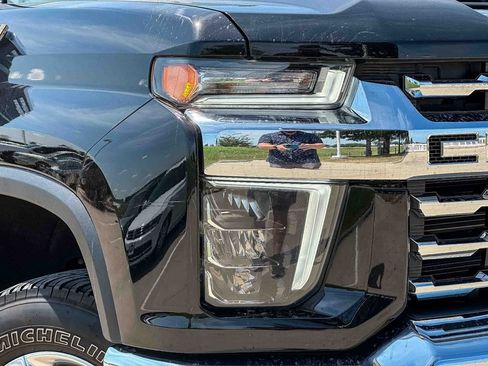 Used 2022 Chevrolet Silverado 2500 LTZ w/ LTZ Texas Edition AWD/4WD image 10
