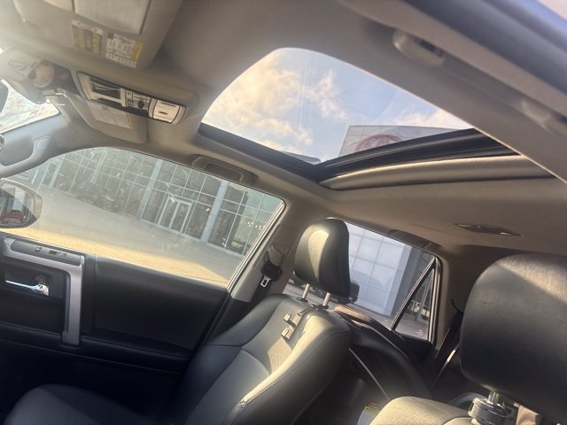 Used 2015 Toyota 4Runner SR5 Premium AWD/4WD image 31