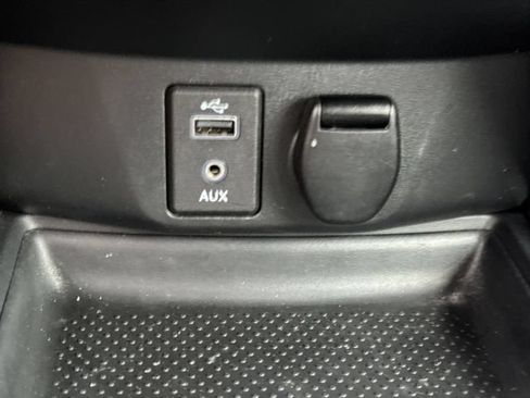 Used 2017 Nissan Rogue S FWD image 24