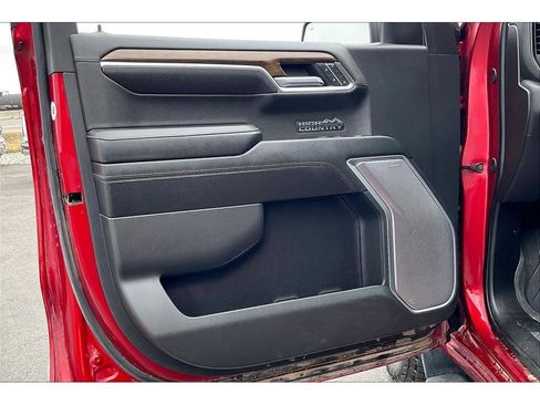 Used 2024 Chevrolet Silverado 1500 High Country w/ Technology Package image 23