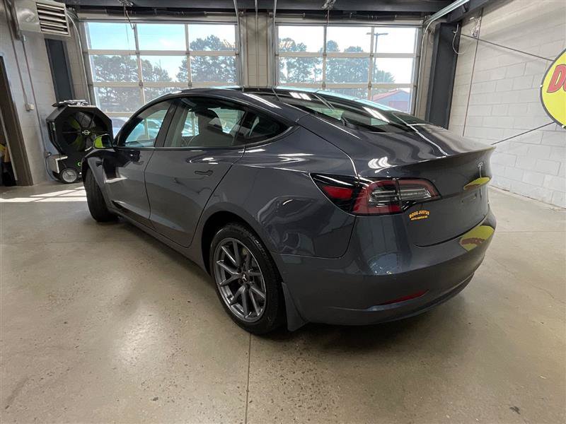 Used 2021 Tesla Model 3 Standard Range Plus RWD image 3