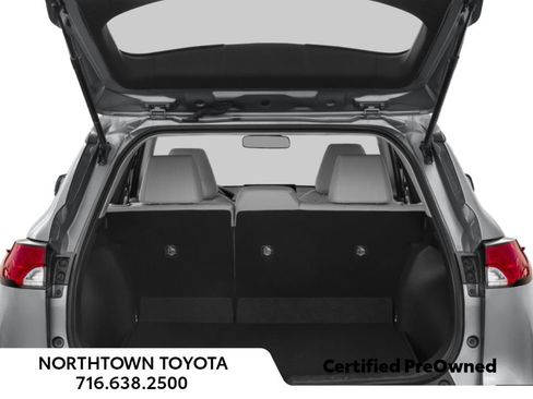 Used 2023 Toyota Corolla Cross L image 12