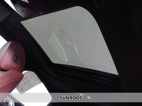 Used 2024 BMW i4 eDrive35 w/ Premium Package image 4