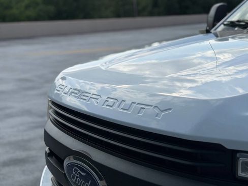 Used 2018 Ford F250 XL w/ Power Equipment Group image 38