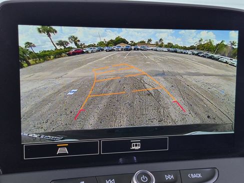 Used 2025 Chevrolet Blazer LT AWD/4WD image 19