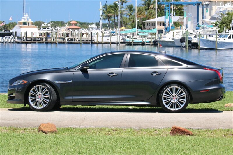 Used 2017 Jaguar XJ R-Sport RWD image 6