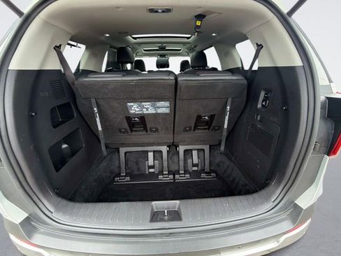 Used 2025 Kia Carnival SX image 12