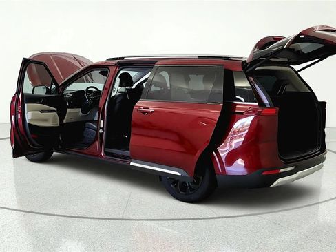 Used 2022 Kia Carnival SX Prestige FWD image 10
