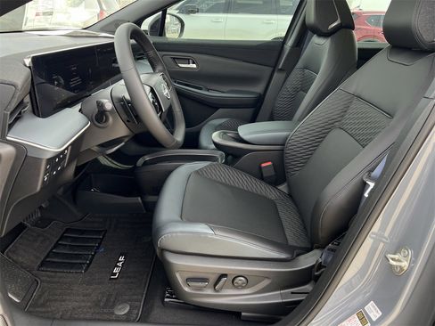 New 2026 Nissan Leaf Platinum+ image 12