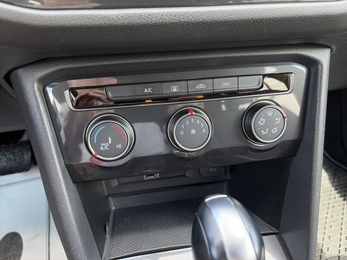 Used 2018 Volkswagen Tiguan S AWD/4WD image 21