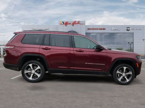 New 2026 Jeep Grand Cherokee L Limited RWD image 6