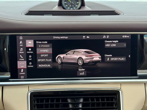 Used 2021 Porsche Panamera 4S image 28