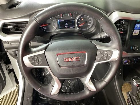 Used 2017 GMC Acadia SLE image 27