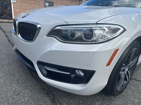 Used 2017 BMW 230i Convertible image 11