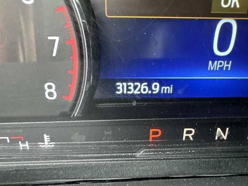Used 2023 Ford Explorer XLT w/ Equipment Group 202A AWD/4WD image 40