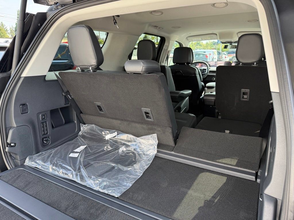 New 2027 Lincoln Navigator Premiere AWD/4WD image 27