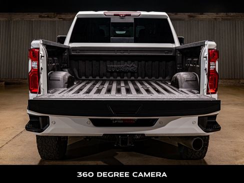Used 2020 Chevrolet Silverado 2500 High Country w/ Z71 Off-Road Package image 8
