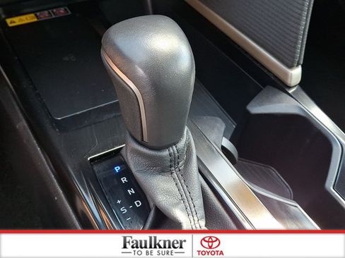 Used 2025 Toyota Camry SE FWD image 14