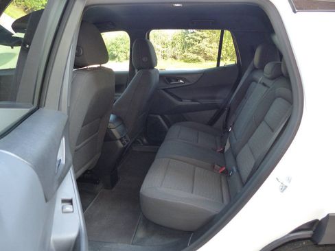 Used 2026 Chevrolet Equinox LT FWD image 24