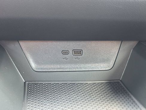 New 2026 Chevrolet Equinox LT w/ Convenience Package II FWD image 25