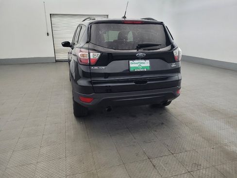 Used 2017 Ford Escape SE w/ SE Sport Appearance Package AWD/4WD image 6