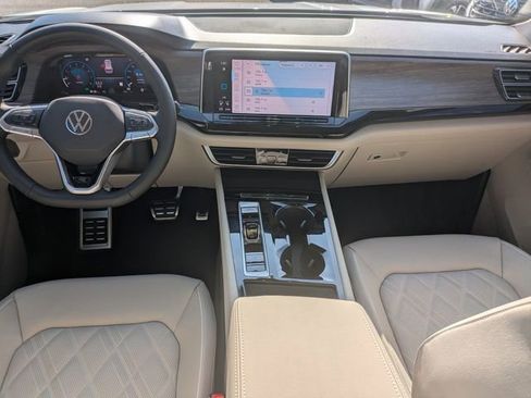 New 2026 Volkswagen Atlas SEL Premium R-Line AWD/4WD image 17