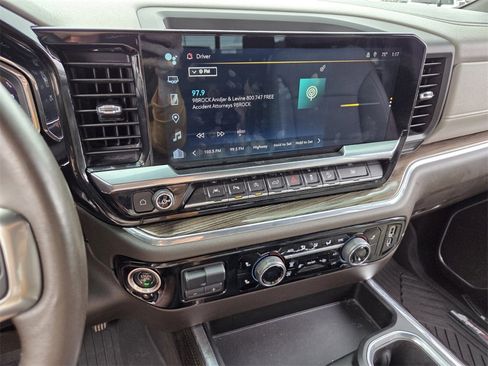 Used 2023 Chevrolet Silverado 1500 RST image 25